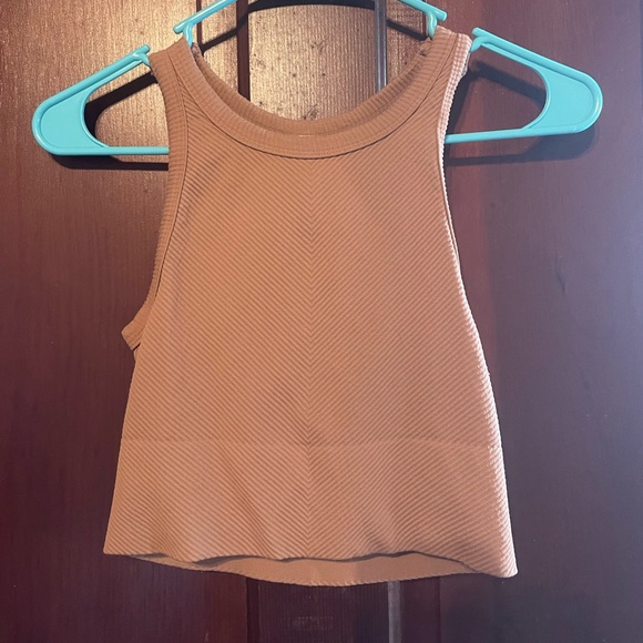 Stretchy burnt orange ribbed crop top. One size. - Picture 2 of 2